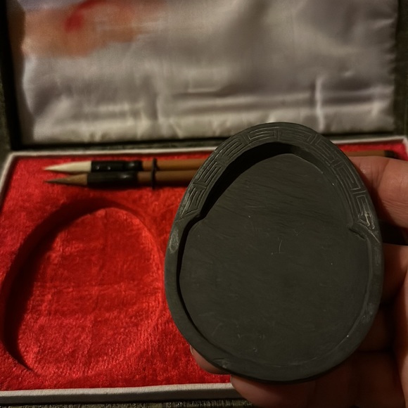 Textile Calligraphy Box. 7 items. - Picture 8 of 17